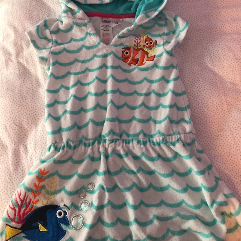 🌟2/$25 Disney swim coverup